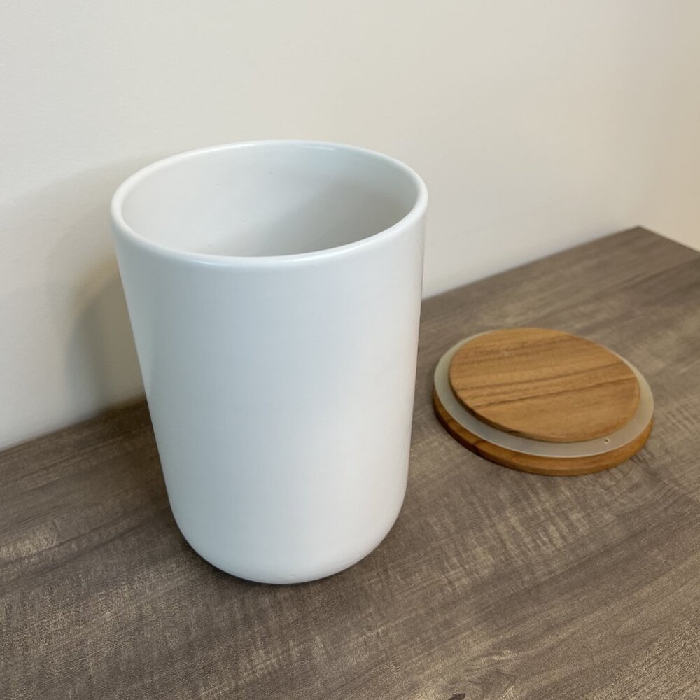 Kitchen Cannister - Picture 4 of 6